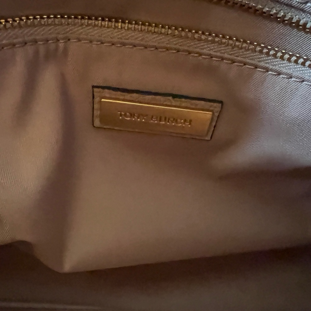 Price dropped!!Beautiful & stylish Tory Burch Tan leather shoulder bag - Picture 7 of 12
